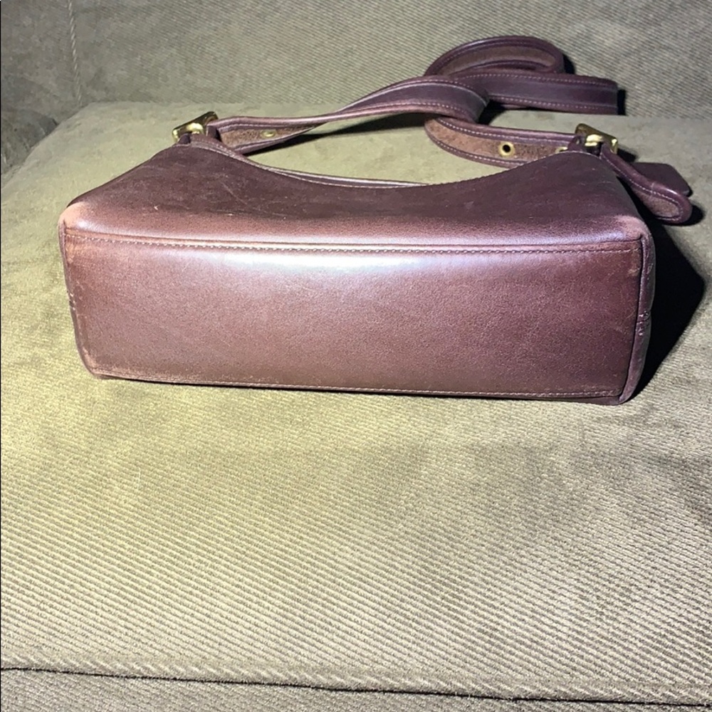 Coach legacy j1p-9136 purse - Picture 4 of 4